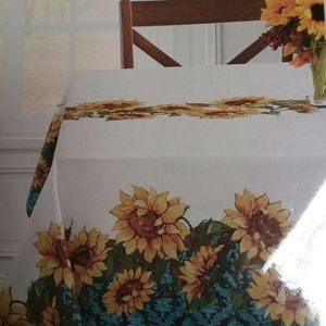NWT Sunflower-Print Fabric Table Cloth